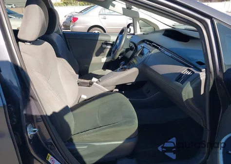 2011 Toyota Prius Three from USA, damaged, VIN JTDKN3DU4B0301768